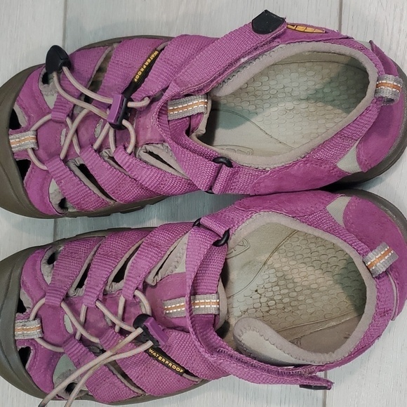 Keen Mens Newport Outdoor Waterproof Sandals Flats shoes sz 6 - Picture 10 of 11